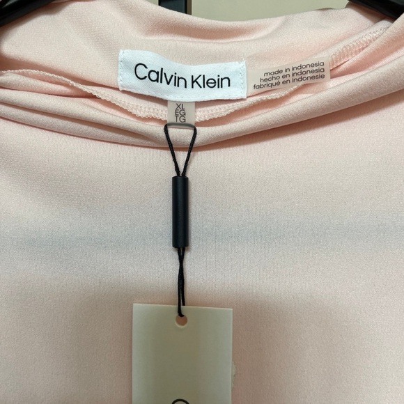NWT Calvin Klein Sleeveless Blouse - Picture 2 of 2